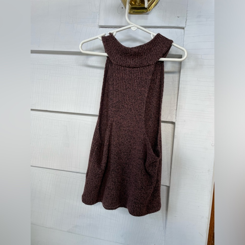 High Neck Tank - Picture 2 of 2